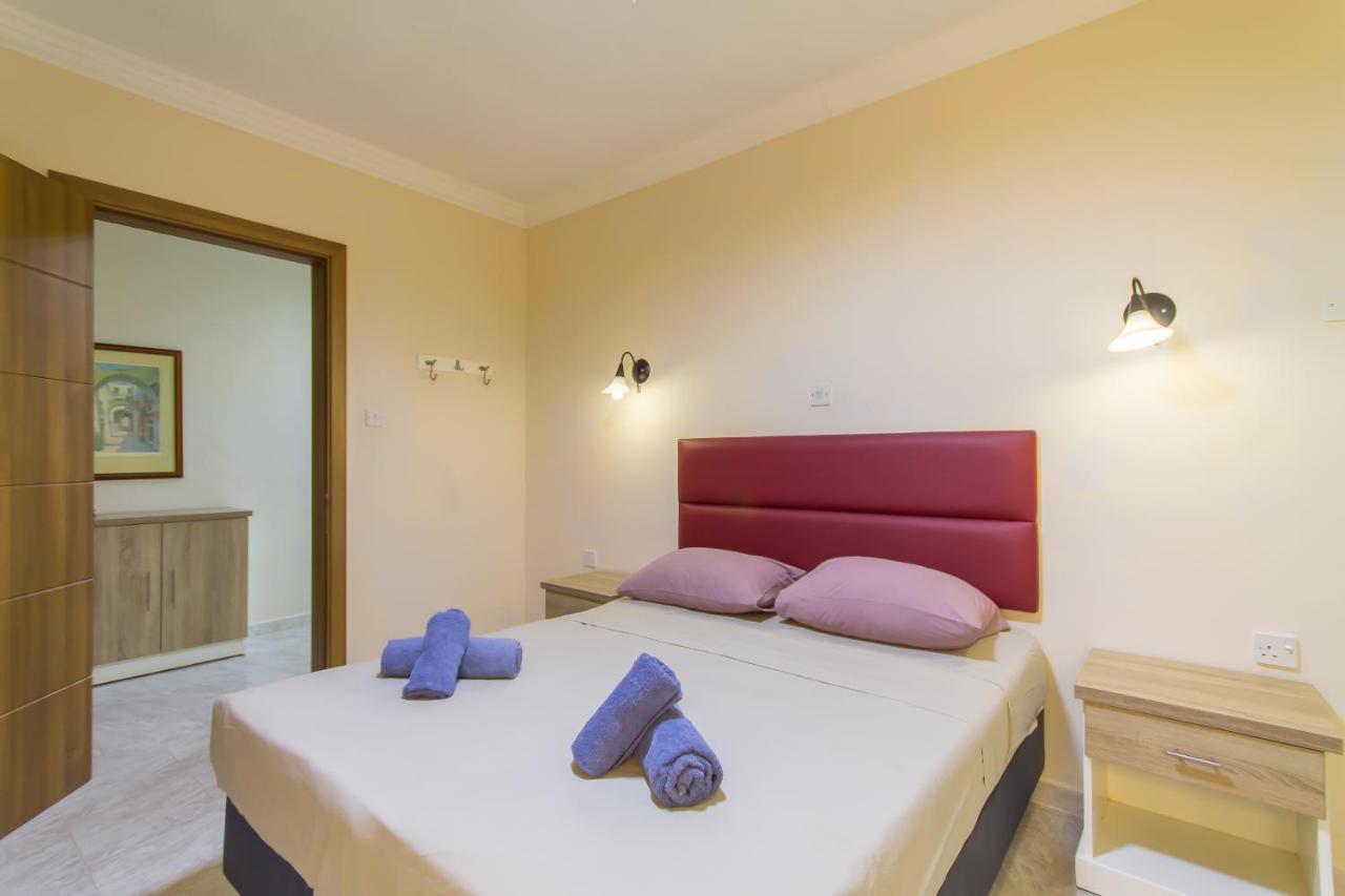 Pool & Sea Merill Apartments Mellieha Exterior foto