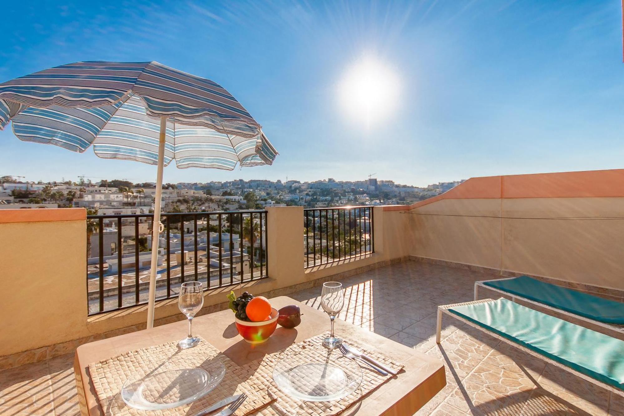 Pool & Sea Merill Apartments Mellieha Quarto foto